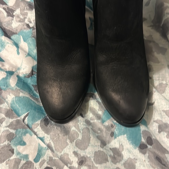 Used Michael Kors boots - Picture 2 of 7